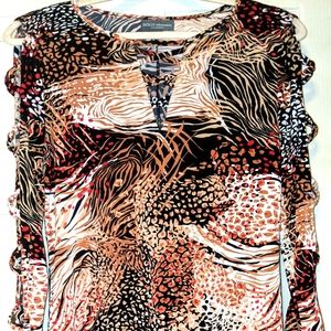 BOLD Elements Animal arm Cut Out top